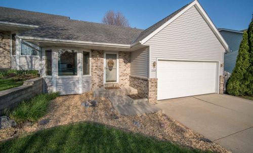 1205 White Sands Ct, West Bend, WI 53090-5431