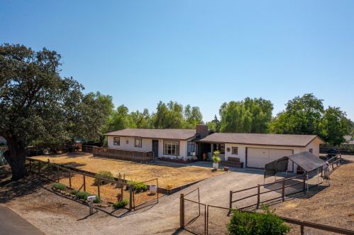 1311 Meadowvale Rd, Santa Ynez, CA 93460-9668