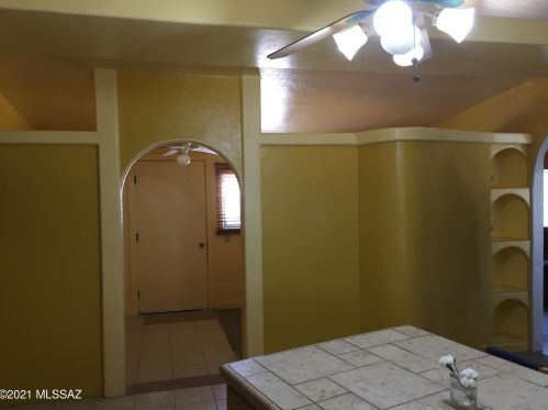 7145 Hot Desert Trl, Tucson, AZ 85743-8789