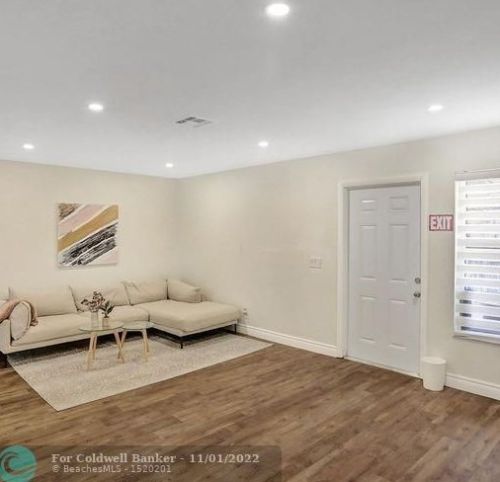 201 2nd Ave, Dania Beach FL  33004-4810 exterior