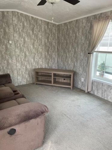 5 Krzak Rd, North Kingstown RI  02852 exterior