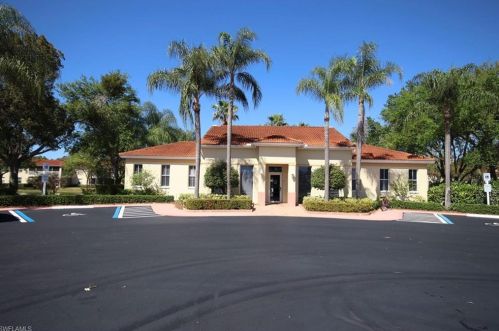 1000 Diamond Cir, Naples FL  34110-1391 exterior