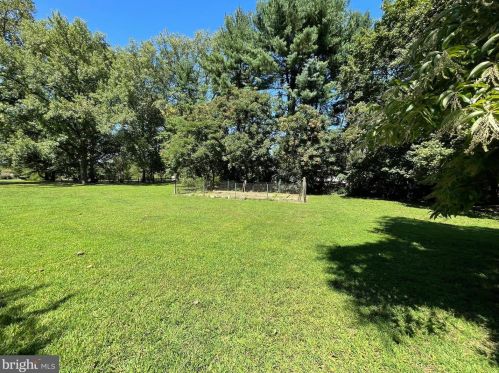 107 Quintynnes Dr, Wilmington DE  19807-1435 exterior