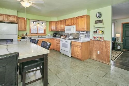 5 State School Rd, Warwick NY  10990-3432 exterior