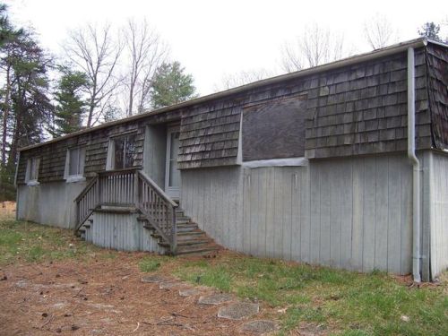 204 Ridgeway Cir, Troutville, VA 24175-5819