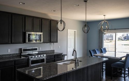 647 118th Ave, Crown Point IN  46307-8569 exterior