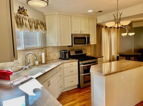 405 Parker St, Pittsburgh, PA 15209-1844