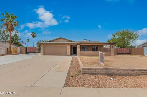 4432 Paradise Ln, Glendale, AZ 85306-2728