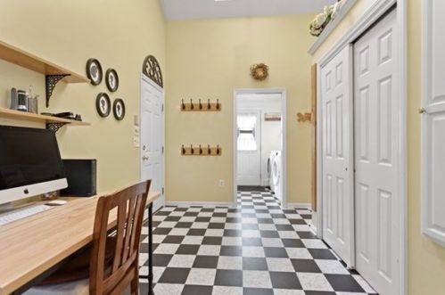 11 Matthew Ln, Mansfield MA 02048-3254 exterior