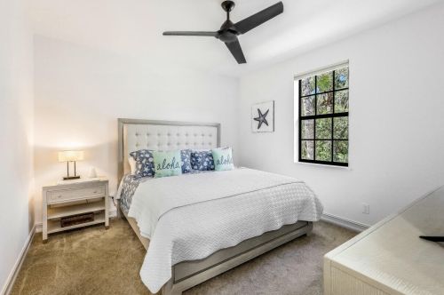 350 Gumbo Limbo Ln, Marco Island FL  34145-1865 exterior