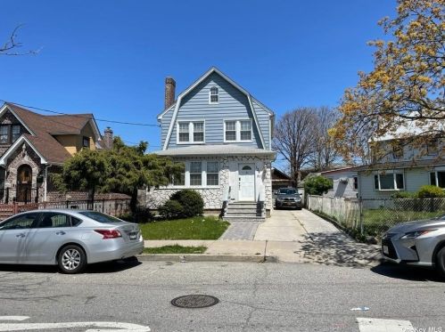 139-51 182nd St, Jamaica, NY 11413-1700