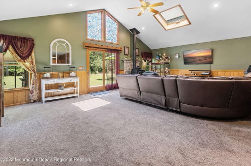 600 Kirk Ln, Bricktown NJ exterior