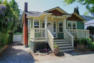 2811 Harrison St, Seattle, WA 98112-4834
