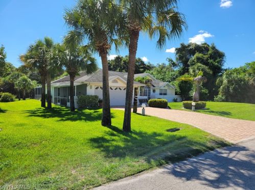 603 Canton Ave, Lehigh Acres, FL 33972-4521