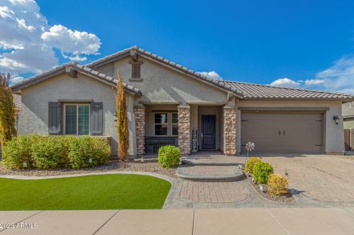 41894 Barcelona Dr, Maricopa, AZ 85138-3675