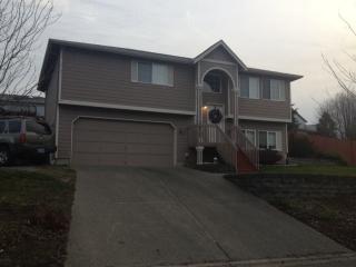 8005 262nd St, Camano Island, WA 98292-6254
