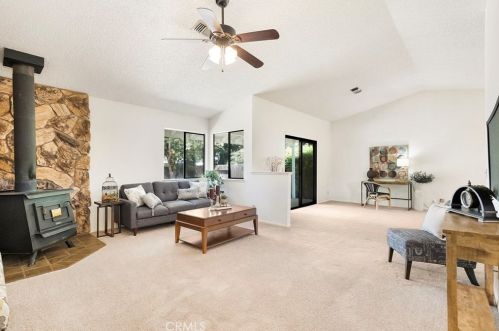 71 Skymountain Cir, Chico, CA 95928-6309