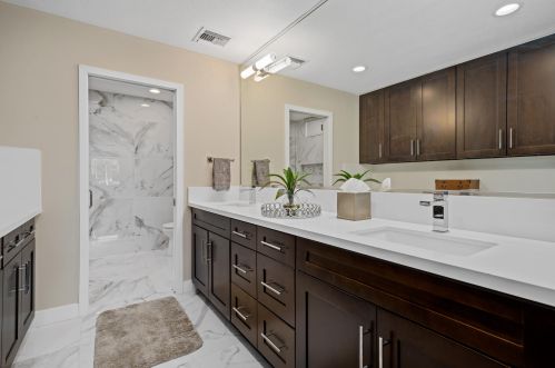 918 Inverness Dr, Rancho Mirage CA  92270-1405 exterior