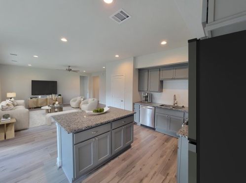 1616 Ladelle St, Dinsmore TX  77488-3428 exterior