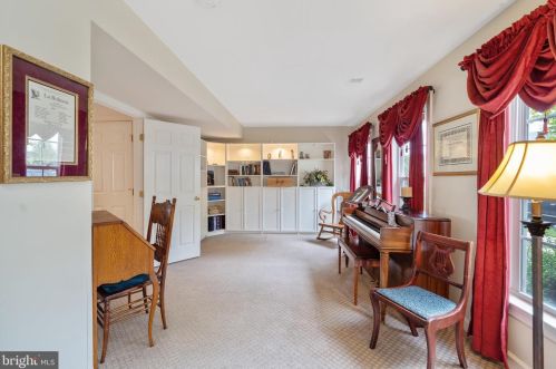 417 Leo Ln, Bear, DE 19701-6812
