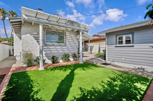 1151 Turquoise St, San Diego CA 92109-1247 exterior