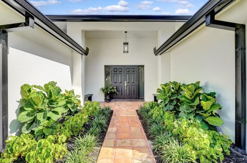 2114 8th St, Boca Raton, FL 33486-1442