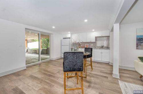 415 Upper Mountain Ave, Montclair NJ  07043-1413 exterior