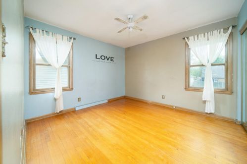 4612 Van Beck Ave, Milwaukee WI 53207-4458 exterior