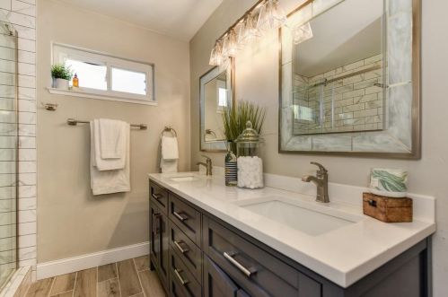 130 Remington Dr, Folsom CA  95630-4824 exterior