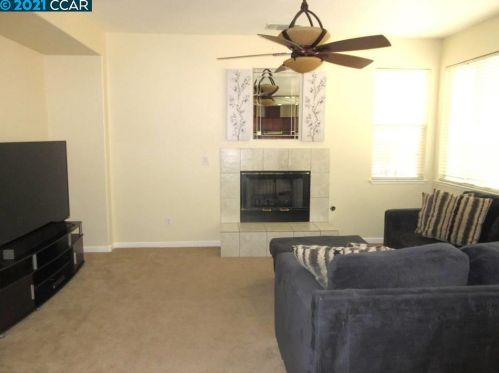 1337 Yosemite Cir, Oakley CA  94561-5205 exterior