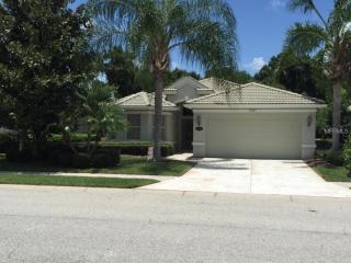 10151 Glenmore Ave, Bradenton, FL 34202-4051