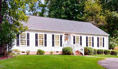 414 Arlington Cir, Sanford, NC 27330-7600