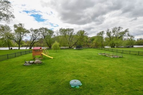 1318 Waldron St, Watertown, WI 53094-6318