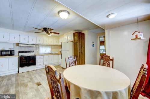 34068 Red Oak Dr, Frankford DE  19945-3437 exterior