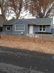 1606 5th Ave, Kennewick WA  99336-5174 exterior