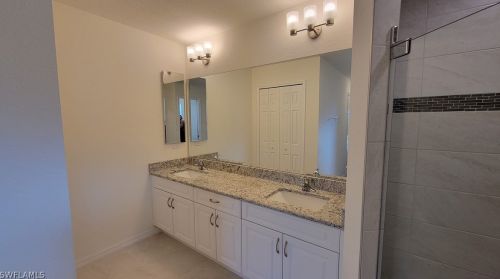 902 11th Pl, Cape Coral FL  33991-2456 exterior