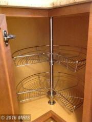 5035 Kenerson Dr, Fairfax VA  22032-2118 exterior