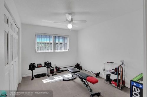 305 4th Ter, Dania Beach FL  33004-4714 exterior