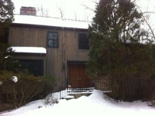 100 Apple Valley Rd, Stamford, CT 06903-1331