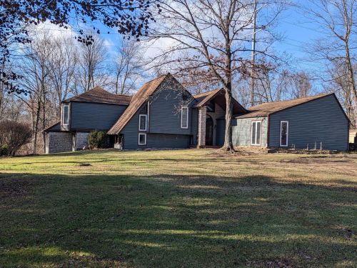 250 Lookout Ln, Pataskala, OH 43062-9148