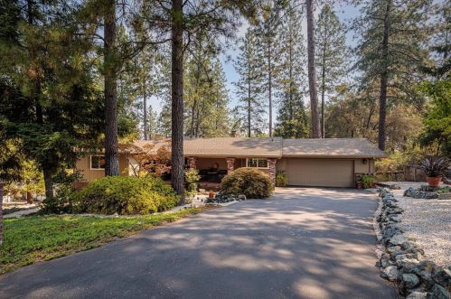 16011 John Way, Grass Valley, CA 95949-6562