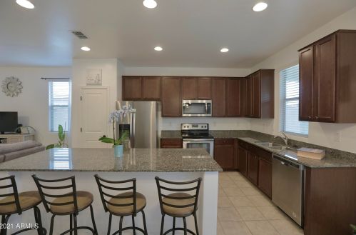 33817 30 Ln, Phoenix AZ 85085 exterior