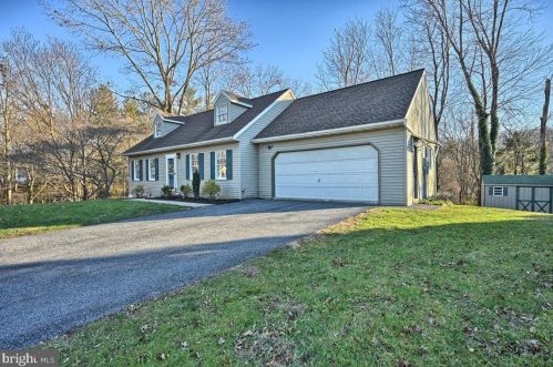 901 Maurice Cir, Schoeneck, PA 17578-9619