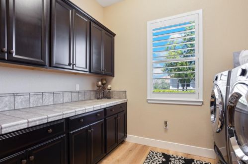 239 Clendenin Pkwy, Ripon CA  95366-9497 exterior