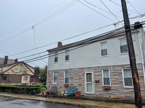 260 Anthony St, Pittsburgh, PA 15210-2290