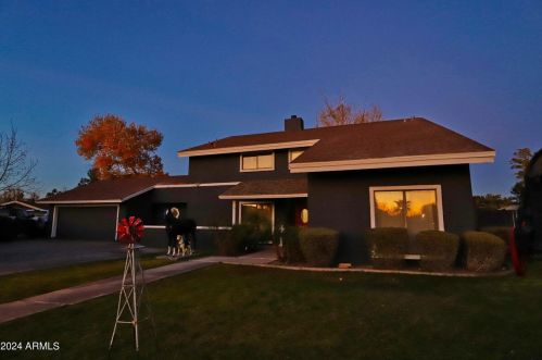 2061 Gary Cir, Mesa, AZ 85213-4632