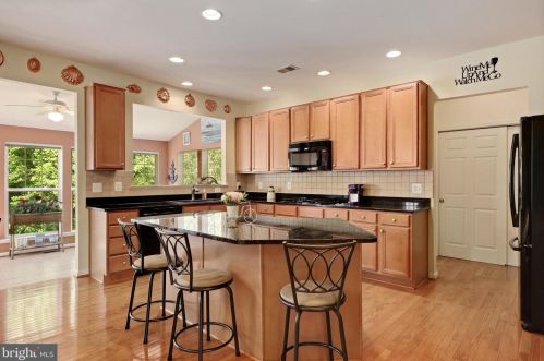 14149 Murphy Ter, Gainesville VA  20155-1725 exterior