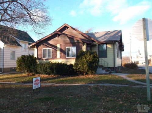 317 1st Ave, Clarion, IA 50525-1501
