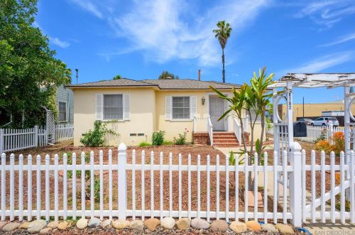 8782 Jefferson Ave, La Mesa, CA 91941-5146