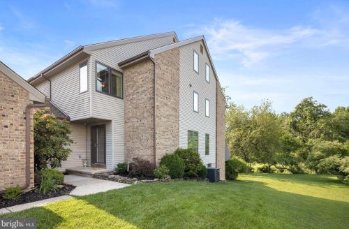 218 Steeplechase Cir, Wilmington, DE 19808-1977